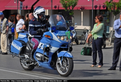 Bmw r850rt II serie
Polizia di Stato
Polizia Stradale
in scorta al Giro d'Italia 2011
con stemma listato a lutto
Parole chiave: Bmw r850rt_IIserie