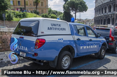 Mitsubishi L200 IV serie
Polizia di Stato
Nucleo Artificieri
POLIZIA H0996
Parole chiave: Mitsubishi L200_IVserie POLIZIAH0996 Festa_della_Republica_2014