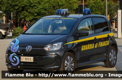 Volkswagen E-Up
Guardia di Finanza
Allestita Focaccia
Decorazione Grafica Artlantis
GdiF 889 BJ
Parole chiave: Volkswagen E-Up EXPO2015 GdiF889BJ