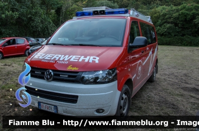 Volkswagen Transporter T5 restyle
Vigili del Fuoco
Unione Distrettuale di Bolzano
Corpo Volontario di Pianizza di Sopra - Oberplanitzing (BZ)
Allestito Ziegler
VF FW 39J
Parole chiave: Volkswagen Transporter_T5_restyle VFFW39J