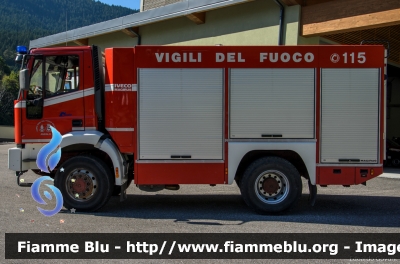 Iveco EuroCargo 135E24 4x4 I serie
Vigili del Fuoco
Unione distrettuale di Mezzolombardo
Corpo Volontario di Andalo (TN)
AutoPompa allestimento Iveco Magirus Grizzly
VF F13 TN
Parole chiave: Iveco EuroCargo_135E24_4x4_Iserie VFF13TN