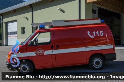 Volkswagen Transporter T4
Vigili del Fuoco
Unione distrettuale di Mezzolombardo
Corpo Volontario di Andalo (TN)
Allestimento Brandshutz
VF E28 TN
Parole chiave: Volkswagen Transporter_T4 VFE28TN