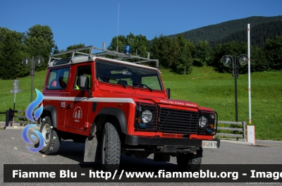 Land-Rover Defender 90
Vigili del Fuoco
Unione distrettuale di Mezzolombardo
Corpo Volontario di Andalo (TN)
VF J18 TN
Parole chiave: Land-Rover Defender_90 VFJ18TN