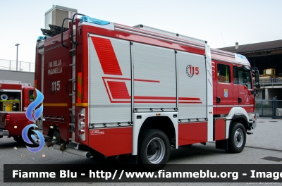 Man TGM 13.290 4x4 II serie
Vigili del Fuoco
Unione distrettuale di Mezzolombardo
Corpo Volontario di Fai della Paganella (TN)
AutoPompa allestita Kofler
VF 8E4 TN
Parole chiave: Man TGM_13.290_4x4_IIserie VF8E4TN