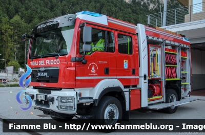 Man TGM 13.290 4x4 II serie
Vigili del Fuoco
Unione distrettuale di Mezzolombardo
Corpo Volontario di Fai della Paganella (TN)
AutoPompa allestita Kofler
VF 8E4 TN
Parole chiave: Man TGM_13.290_4x4_IIserie VF8E4TN