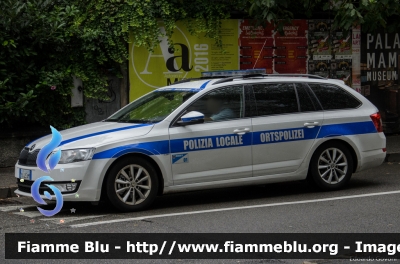 Skoda Octavia Wagon IV serie
Polizia Municipale - StadtPolizei
Merano - Meran (BZ)
Allestita Ciabilli
POLIZIA LOCALE YA 445 AM
Parole chiave: Skoda Octavia_Wagon_IVserie POLIZIALOCALEYA445AM