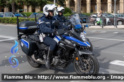 Suzuki VStorm 650
Polizia Municipale La Spezia
Allestita Bertazzoni
Codice Mezzo: M03 e M04
POLIZIA LOCALE YA 04381
POLIZIA LOCALE YA 04380
Parole chiave: Suzuki VStorm_650 POLIZIALOCALEYA04381 POLIZIALOCALEYA04380