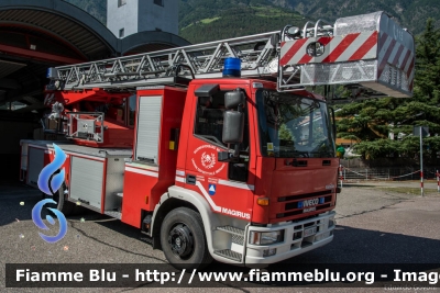 Iveco EuroFire 130E24 I serie
Vigili del Fuoco
Unione Distrettuale Merano (BZ)
Bezirksverband Meran
Veicolo ospitato dal corpo di Naturno - Naturns
Allestita Iveco Magirus
VF 0ZK BZ
Parole chiave: Iveco EuroFire_130E24_Iserie VF0ZKBZ