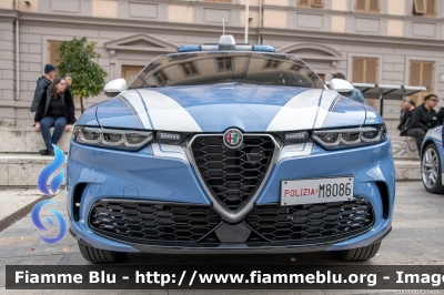 Alfa Romeo Tonale
Polizia di Stato
Squadra Volante
Allestimento FCA
POLIZIA M8086
Parole chiave: Alfa-Romeo Tonale POLIZIAM8086