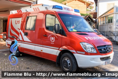 Mercedes-Benz Sprinter 4x4 III serie
Vigili del Fuoco
Unione Distrettuale Merano - Bezirksverband Meran
Corpo Volontario di Foiana - Freiwillige Feuerwehr Vollan (BZ)
Allestimento Kofler
VF 0X6 BZ
Parole chiave: Mercedes-Benz Sprinter_4x4_IIIserie VF0X6BZ