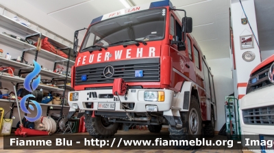 Mercedes-Benz 1124 4x4
Vigili del Fuoco
Unione Distrettuale Merano - Bezirksverband Meran
Corpo Volontario di Foiana - Freiwillige Feuerwehr Vollan (BZ)
VF 0BY BZ
Parole chiave: Mercedes-Benz 1124_4x4 VF0BYBZ