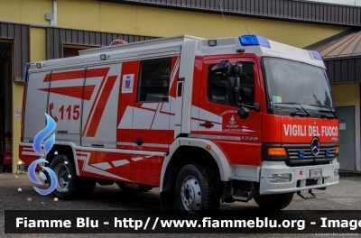 Mercedes-Benz Atego 1328 4x4 I serie
Vigili del Fuoco
Unione distrettuale di Mezzolombardo
Corpo Volontario di Campodenno (TN)
AutoPompa allestita Rosenbauer
VF 8D0 TN
Parole chiave: Mercedes-Benz Atego_1328_4x4_Iserie VF8D0TN