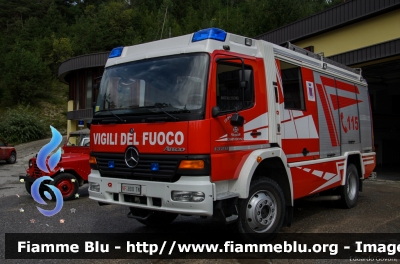 Mercedes-Benz Atego 1328 4x4 I serie
Vigili del Fuoco
Unione distrettuale di Mezzolombardo
Corpo Volontario di Campodenno (TN)
AutoPompa allestita Rosenbauer
VF 8D0 TN
Parole chiave: Mercedes-Benz Atego_1328_4x4_Iserie VF8D0TN