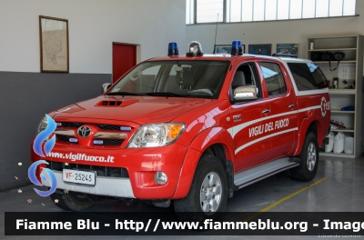 Toyota Hilux IV serie
Vigili del Fuoco
Comando Provinciale di Bergamo
Distaccamento di Romano di Lombardia
(Nuova colorazione)
VF 25245
Parole chiave: Toyota Hilux_IVserie VF25245