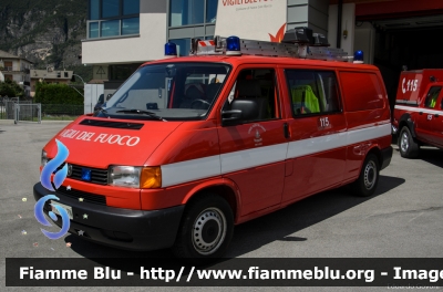 Volkswagen Transporter T4
Vigili del Fuoco
Unione distrettuale di Mezzolombardo
Corpo Volontario di Nave San Rocco (TN)
VF F08 TN
Parole chiave: Volkswagen Transporter_T4 VFF08TN