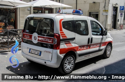 Fiat Qubo
Polizia Municipale Pistoia
CODICE AUTOMEZZO: 7
POLIZIA LOCALE YA 141 AH
Parole chiave: Fiat Qubo POLIZIALOCALEYA141AH