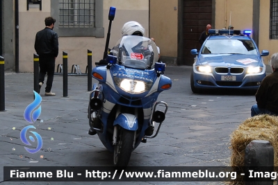 Bmw R850RT II serie
Polizia di Stato
Polizia Stradale
scorta 1000 Miglia 2014
Parole chiave: Bmw R850RT_IIserie