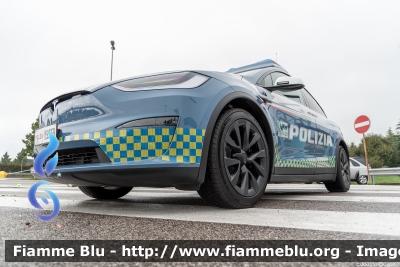 Tesla Model X
Polizia di Stato
Polizia Stradale in servizio sulla rete CAV
Allestimento All.V.In.
POLIZIA M9359
Parole chiave: Tesla Model_X POLIZIAM9359