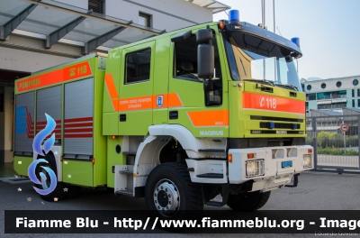 Iveco EuroFire 190E44 4x4
Schweiz - Suisse - Svizra - Svizzera
Repubblica e Cantone Ticino
Corpo Civici Pompieri Chiasso
Allestimento Iveco-Magirus
Parole chiave: Iveco EuroFire_190E44_4x4