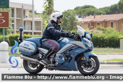 Yamaha FJR 1300 II serie
Polizia di Stato
Polizia Stradale
Allestimento Elevox
In scorta alla Mille Miglia 2022
Parole chiave: Yamaha FJR_1300_IIserie