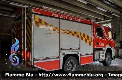 Scania P400 4x4 I serie
Vigili del Fuoco
Corpo Permanente di Trento
AutoPompaSerbatoio allestimento Gimaex con sistema One Seven
VF 6E8 TN
Parole chiave: Scania P400_4x4_Iserie VF6E8TN