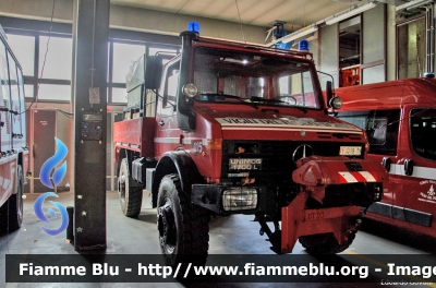 Mercedes-Benz Unimog U1700L
Vigili del Fuoco
Corpo Permanente di Trento
VF D19 TN
Parole chiave: Mercedes-Benz Unimog_U1700L VFD19TN