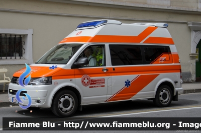 Volkswagen Transporter T5 Restyle
Croce Bianca Merano (BZ)
Weisses Kreuz Meran
Allestita Ambulanz Mobile - Hornis Alpin
WK 203 - 771
PC ZS 0NC
Parole chiave: Volkswagen Transporter_T5_Restyle Ambulanza PCZS0NC