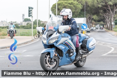 Yamaha FJR 1300 II serie
Polizia di Stato
Polizia Stradale
Allestimento Elevox
In scorta alla Mille Miglia 2022
Parole chiave: Yamaha FJR_1300_IIserie