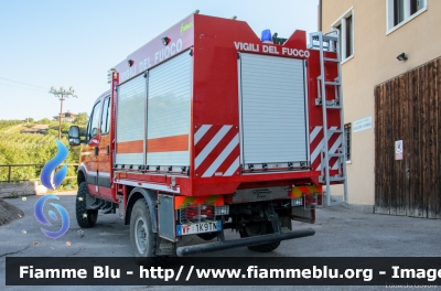 Iveco Daily 4x4 IV serie
Vigili del Fuoco
Distretto di Cles
Corpo Volontario di Vervò (TN)
allestito Fulmix
VF 1K9 TN
Parole chiave: Iveco Daily_4x4_IVserie VF1K9TN