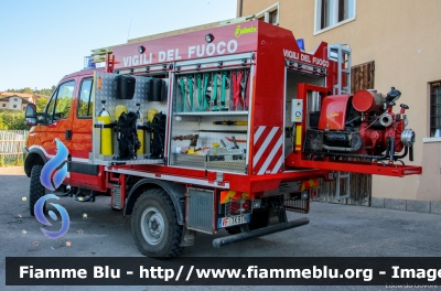 Iveco Daily 4x4 IV serie
Vigili del Fuoco
Distretto di Cles
Corpo Volontario di Vervò (TN)
allestito Fulmix
VF 1K9 TN
Parole chiave: Iveco Daily_4x4_IVserie VF1K9TN