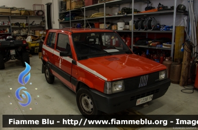 Fiat Panda 4x4 II serie
Vigili del Fuoco
Distretto della Vallagarina
Corpo Volontario di Isera (TN)
Allestimento 4x4 Steyr-Puch
VF Z38 TN
Parole chiave: Fiat Panda_4x4_IIserie VFZ38TN