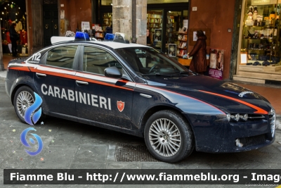 Alfa Romeo 159
Carabinieri
Nucleo Operativo e Radiomobile
CC CQ 071
Parole chiave: Alfa-Romeo 159 CCCQ071