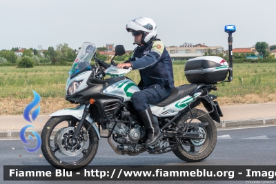 Suzuki V-Strom DL 650 II serie
Polizia Locale Brescia
In scorta alla 1000 Miglia 2022
Parole chiave: Suzuki V-Strom_DL_650_IIserie