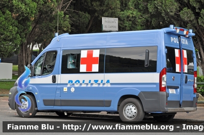 Fiat Ducato X250
Polizia di Stato
Servizio Sanitario
Allestita Fast
POLIZIA H0881
Parole chiave: Fiat Ducato_X250 Ambulanza Festa_della_Polizia_2011