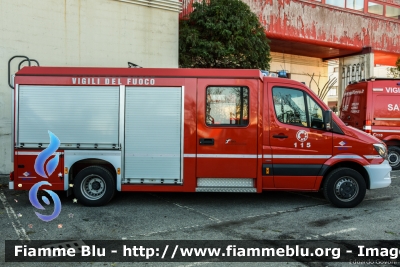 Mercedes-Benz Sprinter III serie restyle
Vigili del Fuoco
Comando Provinciale di Bologna
Soccorso Ferroviario
Allestimento BAI
Parole chiave: Mercedes-Benz Sprinter_IIIserie_restyle VF28022 Santa_Barbara_2017