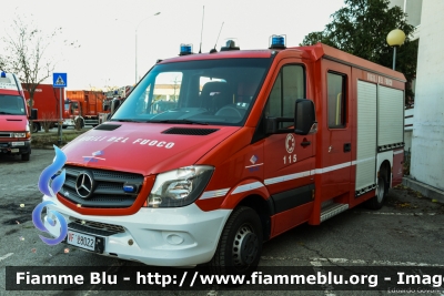 Mercedes-Benz Sprinter III serie restyle
Vigili del Fuoco
Comando Provinciale di Bologna
Soccorso Ferroviario
Allestimento BAI
Parole chiave: Mercedes-Benz Sprinter_IIIserie_restyle VF28022 Santa_Barbara_2017