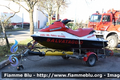 Bombardier Sea Doo GTI 4-Tec 130
Vigili del Fuoco
Comando Provinciale di Bologna
Nucleo Soccorso Acquatico di Superficie
VF R3707
Parole chiave: Bombardier Sea_Doo_GTI_4-Tec_130 VFR3707