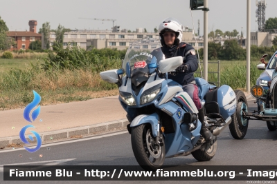 Yamaha FJR 1300 II serie
Polizia di Stato
Polizia Stradale
Allestimento Elevox
In scorta alla Mille Miglia 2022
Parole chiave: Yamaha FJR_1300_IIserie