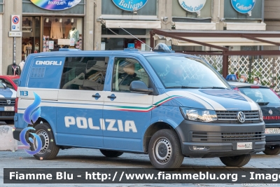 Volkswagen Transporter T6
Polizia di Stato
Unita' Cinofile
Allestimento BAI
POLIZIA M4419
Parole chiave: Volkswagen Transporter_T6 POLIZIAM4419