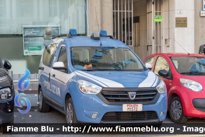 Dacia Dokker
Polizia di Stato
Unità Cinofile
POLIZIA M1572
Parole chiave: Dacia Dokker POLIZIAM1572