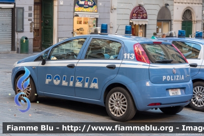 Fiat Grande Punto
Polizia di Stato
POLIZIA H4587
Parole chiave: Fiat Grande_Punto POLIZIAH4587