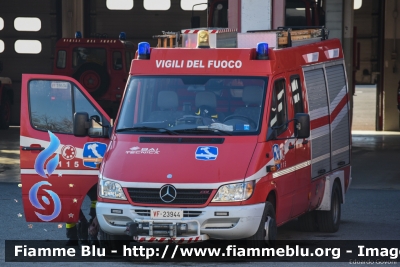 Mercedes-Benz Sprinter II serie
Vigili del Fuoco
Comando Provinciale di Bologna
Polisoccorso Allestito da BAI per Interventi su Autostrade per l'Italia
VF 23944
Parole chiave: Mercedes-Benz Sprinter_IIserie VF23944 Santa_Barbara_2017