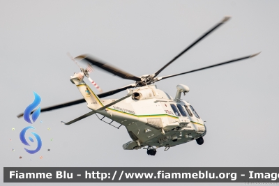 Leonardo AW139
Guardia di Finanza
Reparto Operativo Aereonavale
Volpe 402
Parole chiave: Leonardo AW139