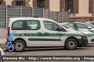 Peugeot Partner III serie
Polizia Locale di Milano
Codice Automezzo: 1710
Parole chiave: Peugeot Partner_IIIserie