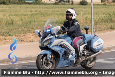 Yamaha FJR 1300 II serie
Polizia di Stato
Polizia Stradale
Allestimento Elevox
In scorta alla Mille Miglia 2022
Parole chiave: Yamaha FJR_1300_IIserie