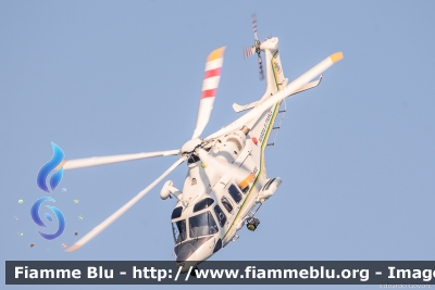 Leonardo AW139
Guardia di Finanza
Reparto Operativo Aereonavale
Volpe 402
Parole chiave: Leonardo AW139