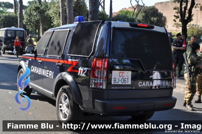 Land Rover Discovery 4
Carabinieri
VIII Battaglione "Lazio"
CC BJ 061
Parole chiave: Land-Rover Discovery_4 CCBJ061 Festa_della_Repubblica_2011