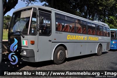 Iveco 370S
Guardia di Finanza
GdiF 321 AG
Parole chiave: Iveco 370S GdiF321AG Festa_della_Repubblica_2011