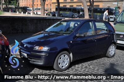 Fiat Punto II serie
Guardia Costiera
CP 1469
Parole chiave: Fiat Punto_IIserie CP1469 Festa_della_Repubblica_2011