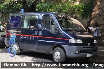 Fiat Ducato II serie
Carabinieri
Nucleo Cinofili
CC AP 791
Parole chiave: Fiat Ducato_IIserie CCAP791 Festa_della_Repubblica_2011